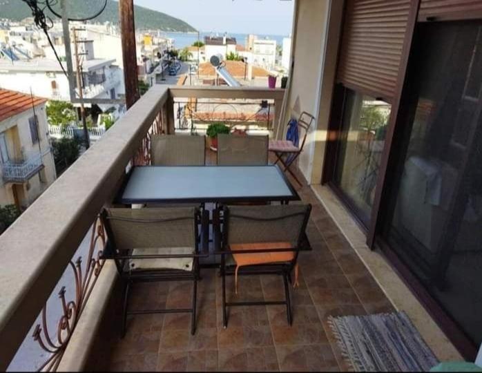 Annashouse Apartment Nea Peramos  Exterior photo